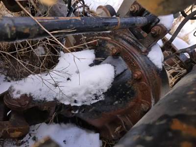 Eaton RS381 Rear Differential for a 1985 Volvo COE