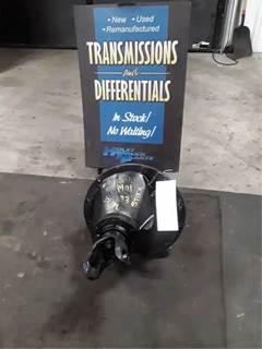 Eaton RS402 Rear Differential for a 1987 Freightliner FLC