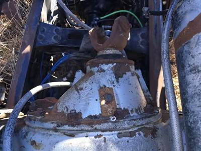 Eaton RS402 Rear Differential for a 1991 Freightliner Universal