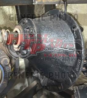 Eaton RS402 Rear Differential for a 1995 Kenworth T600