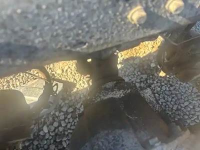 Eaton RS404 Rear Differential for a 2000 Peterbilt 379