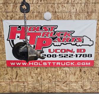 Eaton RS404 Rear Differential for a 1997 Freightliner FLD120