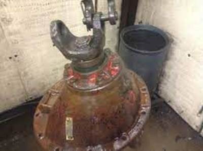 Eaton RS451 Rear Differential for a 1985 Ford LTL9000