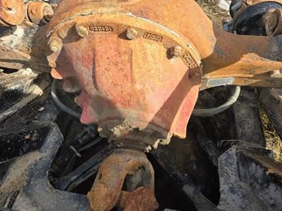 Eaton RS462 Rear Differential for a 2000 Kenworth T800