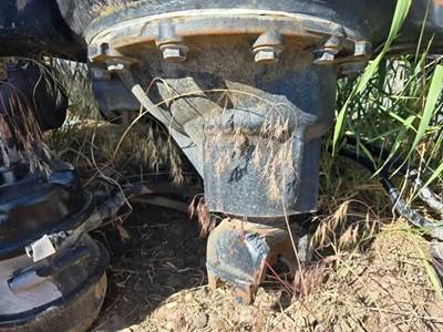 Eaton RSP40 Rear Differential for a 2009 Peterbilt 386