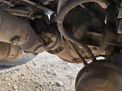 Eaton RSP40 Rear Differential for a 2003 Peterbilt 379