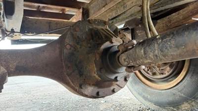 GM/Chev (HD) T170 Rear Differential for a 1980 Chevrolet C60