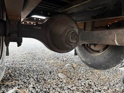 International N175 Rear Differential for a 1990 International 4700