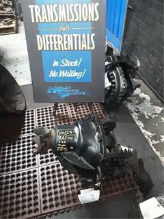 Mercedes-Benz art-40 Rear Differential for a 2016 Freightliner Cascadia 125