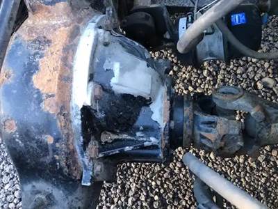 Meritor-Rockwell 20-145 Rear Differential for a 2013 Freightliner Cascadia 125