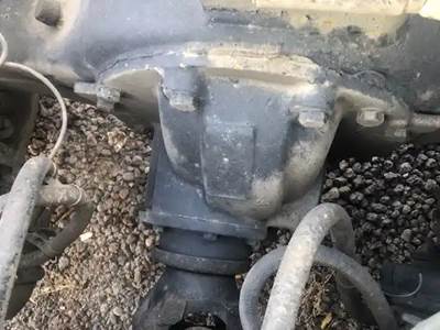 Meritor-Rockwell 20-145 Rear Differential for a 2003 Volvo VNL