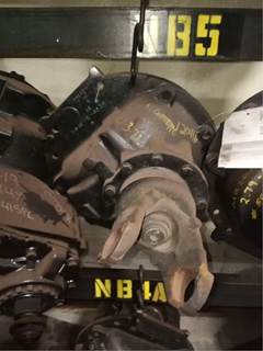 Meritor-Rockwell 20-145 Rear Differential for a 1997 Peterbilt 379