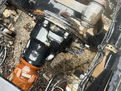 Meritor-Rockwell 20-14X Rear Differential for a 2015 Volvo VNL