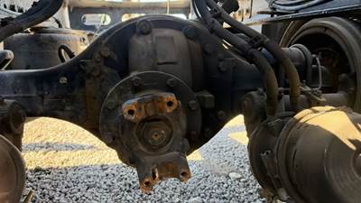 Meritor-Rockwell 20-14X Rear Differential for a 2023 Freightliner M2 106