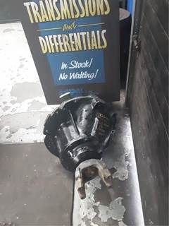 Meritor-Rockwell 23160 Rear Differential for a 2006 Mack CHN613