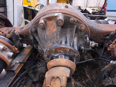 Meritor-Rockwell 23180 Rear Differential for a Volvo