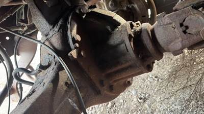 Meritor-Rockwell 40-145 Rear Differential for a 2005 Mack CV713 Granite