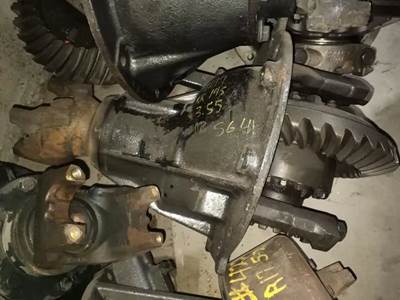 Meritor-Rockwell 20-14X Rear Differential for a 2006 Volvo VNL