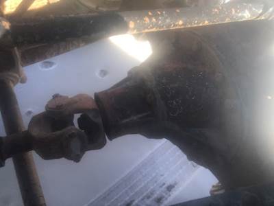 Meritor-Rockwell QAR Rear Differential for a 1984 GMC Brigadier