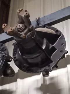 Meritor-Rockwell RMT40-14M Rear Differential for a 2009 Volvo VNL