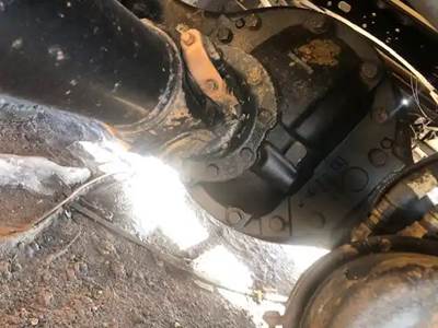 Meritor-Rockwell RS-19-144 Rear Differential for a 2010 Freightliner M2 106