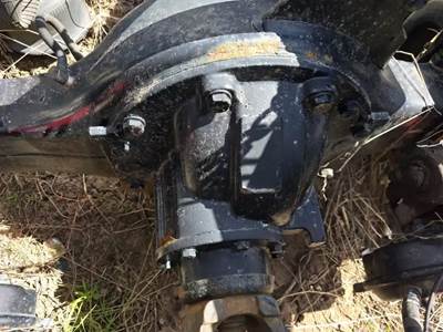 Meritor-Rockwell RT40-145 Rear Differential for a 2010 Volvo VNL