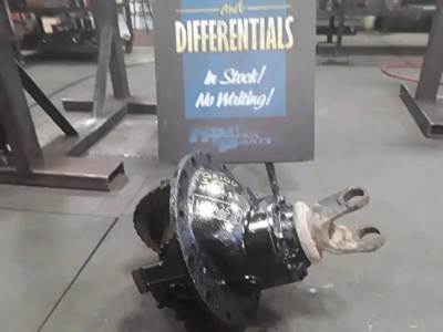 Meritor-Rockwell SQ100 Rear Differential for a 1988 Ford LNT9000