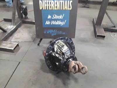 Meritor-Rockwell SQHD Rear Differential for a 1972 Kenworth W900