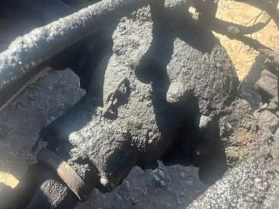 Meritor-Rockwell SSHD Rear Differential for a 1977 Western Star 4900