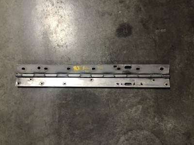 Kenworth T800 Right Door Hinge