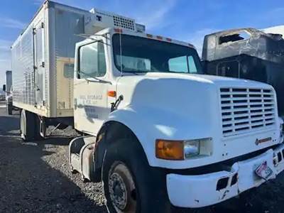 International 4900 Door Window Regulator