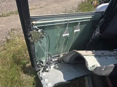 Peterbilt 384 Door Window Regulator