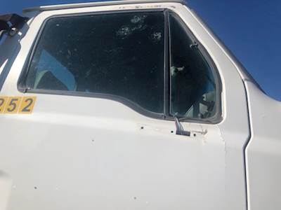 Ford LT9513 Door Window for a 1998 Ford LT9513 LOUISVILLE 113