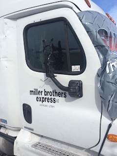 Freightliner Cascadia 125 Door Window