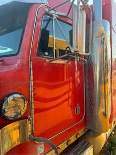 Peterbilt 379 Door Window
