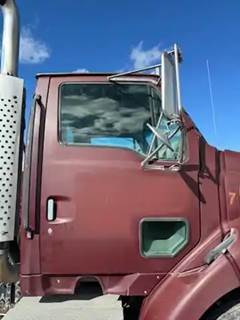 Ford AT9513 Aeromax 113 Right Door