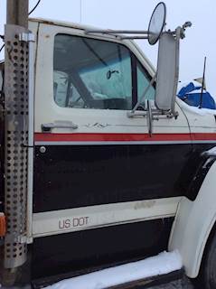 Ford F-600 Right Door for a 1990 Ford F600