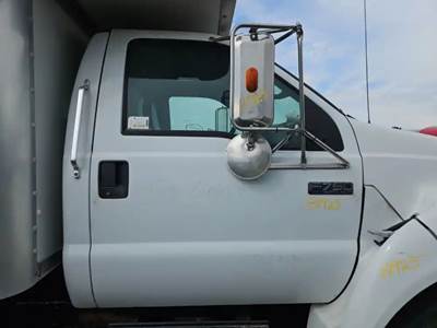 Ford F-750 Right Door
