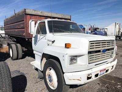 Ford F-800 Right Door for a 1988 Ford F800