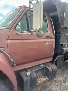 Ford F-800 Left Door for a 1988 Ford F800