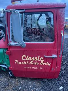 Ford L800 Left Door