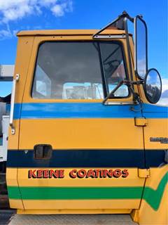 Ford L8000 Right Door