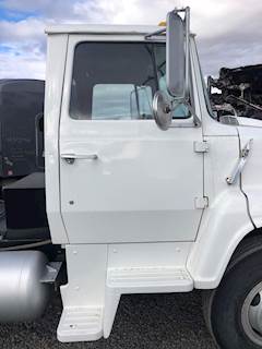Ford LN700 Right Door