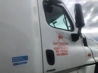 Freightliner Cascadia 125 Right Door