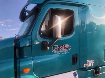 Freightliner Cascadia 125 Left Door