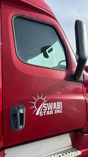 Freightliner Cascadia 126 Right Door