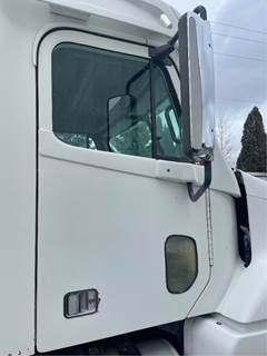 Freightliner Century Class 120 Right Door for a 1998 Freightliner C120 CENTURY