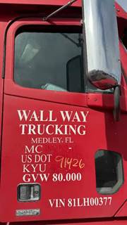 Freightliner Century Class 120 Right Door for a 2001 Freightliner C120