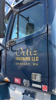 Freightliner Century Class C120 Left Door