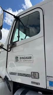 Freightliner Columbia 120 Left Door